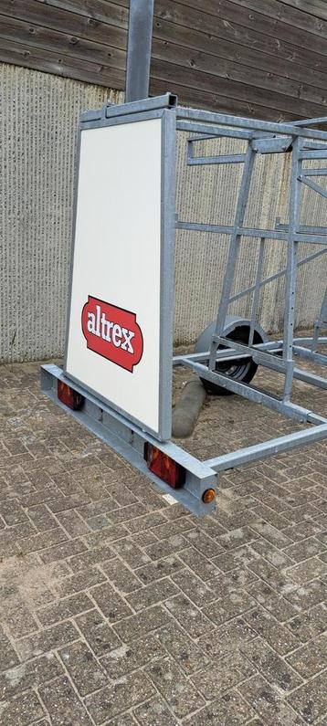 Nieuwe steiger transporter altrex  beschikbaar voor biedingen