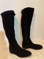 LAMICA Suède Knielaarzen - Maat 39 - Zo goed als nieuw, Kleding | Dames, Schoenen, Hoge laarzen, Zwart, Lamica, Ophalen of Verzenden