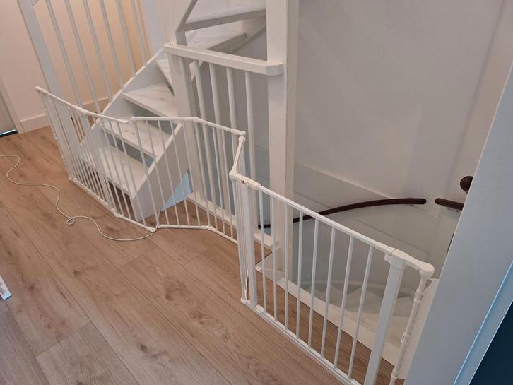 Babydan traphek flex M 2x past voor nieuwbouwtrap tot 292cm, Kinderen en Baby's, Traphekjes, Zo goed als nieuw, Metaal of IJzer
