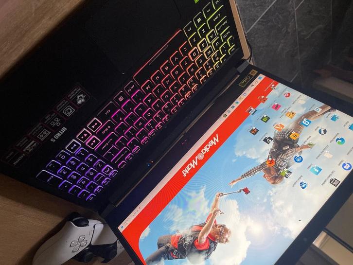Acer nitro5 gaming laptop, Spelcomputers en Games, Spelcomputers | Overige, Zo goed als nieuw, Ophalen of Verzenden