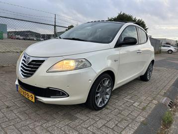 Lancia Ypsilon 0.9 TwinAir Platinum beschikbaar voor biedingen