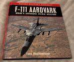 Luchtmacht hc boek: F-111 Aardvark, Ophalen of Verzenden, Voor 1940, Zo goed als nieuw