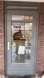 Topstaat Houten Dubbele Deur + Enkele Deur met Kozijn, Doe-het-zelf en Verbouw, Kozijnen en Schuifpuien, Deurkozijn, Zo goed als nieuw