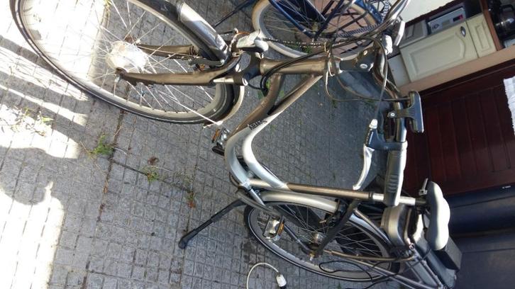 popal electrice fiets, Fietsen en Brommers, Fietsen | Dames | Sportfietsen en Toerfietsen, Gebruikt, Overige merken, Minder dan 10 versnellingen