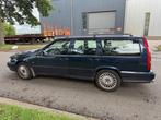 Volvo V70 2.5 Luxury-Line automaat, Blauw, 500 kg, 5 cilinders, Stoelverwarming