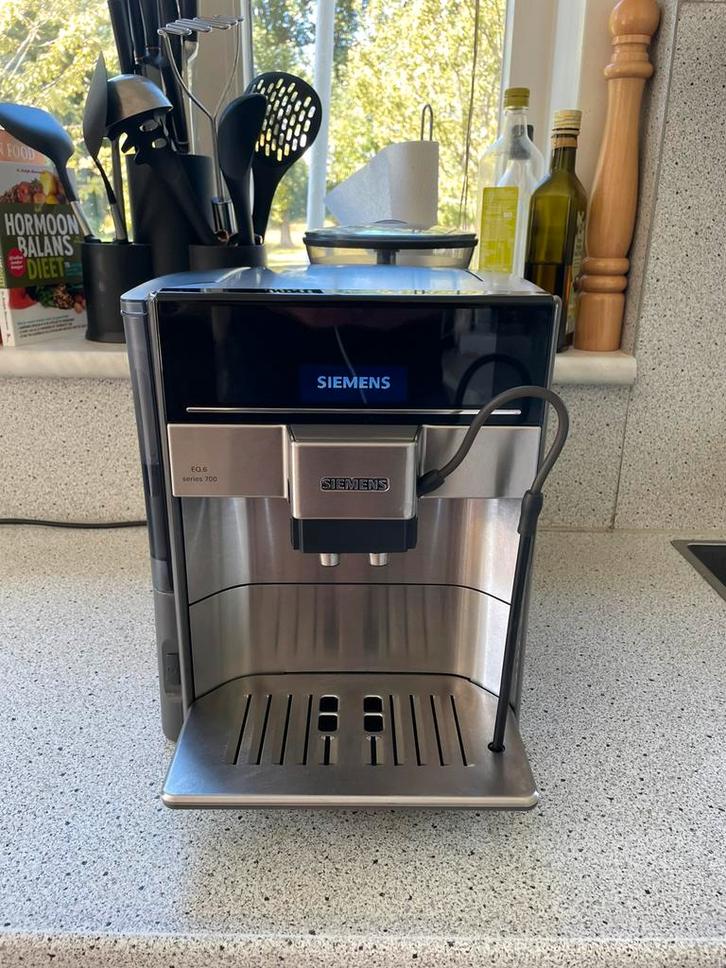 Siemens eq6 s700 koffiemachine | Refurbished, Witgoed en Apparatuur, Koffiezetapparaten, Refurbished, Gemalen koffie, Koffiebonen