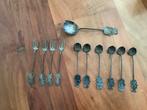 11 oude Djokja zilveren lepeltjes, vorkjes, suikerschep 95gr, Ophalen of Verzenden