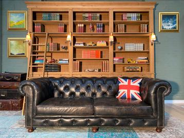 Stoere Chesterfield bank vintage zwart GRATIS BEZORGD  beschikbaar voor biedingen