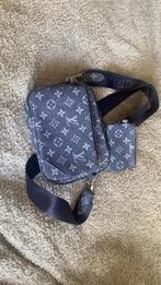 Louis Vuitton Denim Heuptas Monogram, Sieraden, Tassen en Uiterlijk, Ophalen of Verzenden, Zo goed als nieuw, Blauw, Overige typen