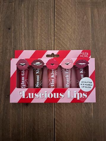 Max & More lipgloss cadeau set beschikbaar voor biedingen