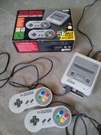 Super Nintendo mini, Spelcomputers en Games, Ophalen of Verzenden, Zo goed als nieuw, Met 2 controllers