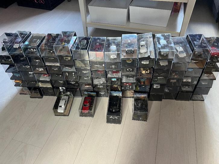 Kuifje en James Bond 007 miniatuur auto's verzameling, Hobby en Vrije tijd, Modelauto's | 1:43, Zo goed als nieuw, Auto, Overige merken