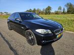 BMW 5 Serie 523i High Executive (bj 2010, automaat), Auto's, BMW, Euro 5, Achterwielaandrijving, Gebruikt, 2000 kg