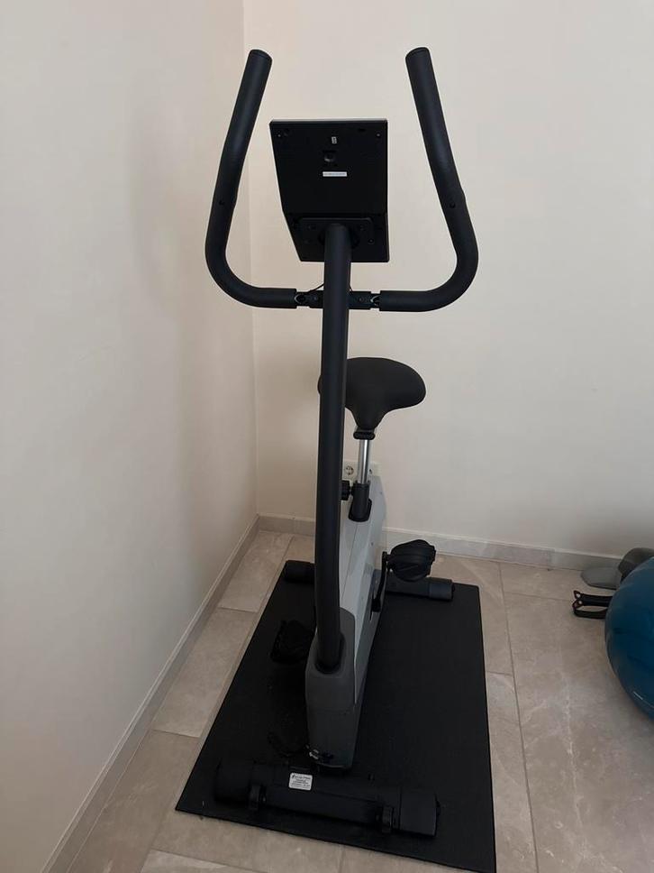 Cardiostrong BX40 Hometrainer - Perfect voor Thuis!, Sport en Fitness, Fitnessapparatuur, Gebruikt, Hometrainer, Benen, Metaal