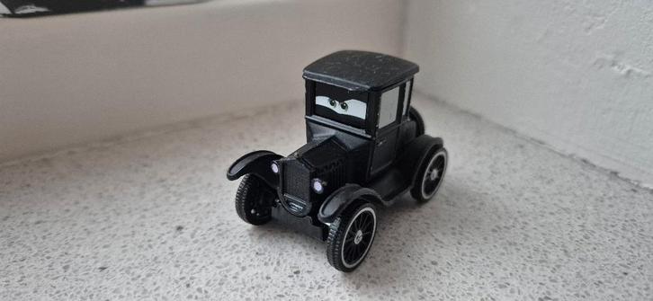 Disney Pixar Cars Lizzie, Kinderen en Baby's, Speelgoed | Speelgoedvoertuigen, Zo goed als nieuw, Ophalen of Verzenden