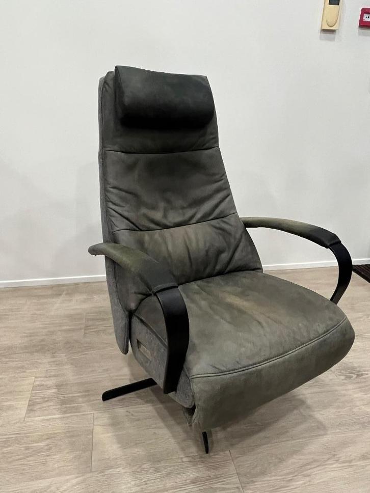 Prominent Humberto E100 Grijs Relaxfauteuil Sta Op Accu M, Huis en Inrichting, Fauteuils, Zo goed als nieuw, Leer, Stof, Minder dan 50 cm