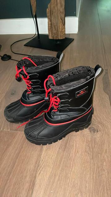 Snowboots o’neill zwart/rood mt37 beschikbaar voor biedingen