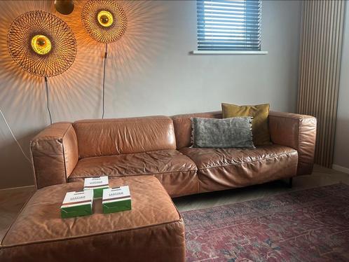 Cognac leren 3,5 zits bank en hocker in nette staat, Huis en Inrichting, Banken | Complete zithoeken, Zo goed als nieuw, Leer