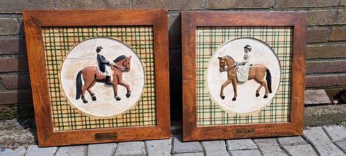 te koop 2 houten schilderijen met paarden 3d 40 x 40 cm, Antiek en Kunst, Kunst | Schilderijen | Klassiek, Ophalen of Verzenden