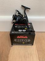 Nieuwe Arca Pilot 3000 molen, aluminium spoel en 3 lagers, Arca, Molen, Nieuw, Ophalen of Verzenden