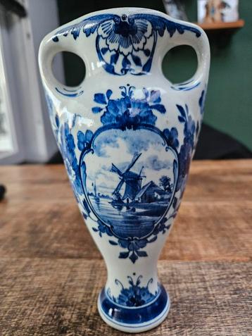 Delfts Blauw Vaasje Molen Plateelbakkerij Delft beschikbaar voor biedingen