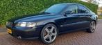 Volvo S60 2.3 T5 AUT 2002 Zwart, Auto's, Volvo, Beige, Parkeersensor, S60, Zwart