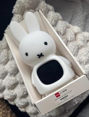 Nijntje/Miffy wekker met wake up light beschikbaar voor biedingen