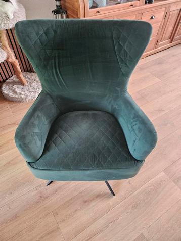 Mooie velvet groene draaiende fauteuil. beschikbaar voor biedingen