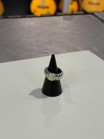 buda to buda ring maat 16 beschikbaar voor biedingen
