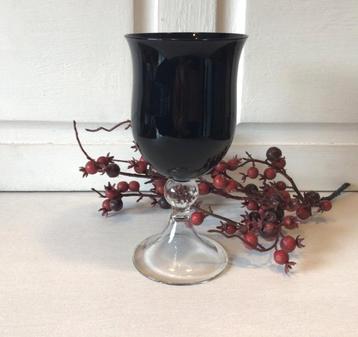 Grote glazen kelkglas, bokaal, zwart glas beschikbaar voor biedingen