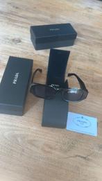 Prada Zonnebril - Stijlvol en Elegant, Sieraden, Tassen en Uiterlijk, Zonnebrillen en Brillen | Dames, Zonnebril, Prada, Zwart