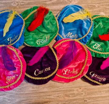 Gepersonaliseerde pietenmutsen  beschikbaar voor biedingen