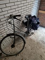 Oude fiets inclusief pomp fietstas en kettingslot, Fietsen en Brommers, Fietsen | Heren | Herenfietsen, Ophalen, Gebruikt, Overige merken