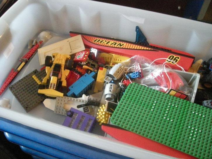 Losse Lego + grondplaten + dozen Lego .. zie mn advertenties, Kinderen en Baby's, Speelgoed | Duplo en Lego, Gebruikt, Ophalen
