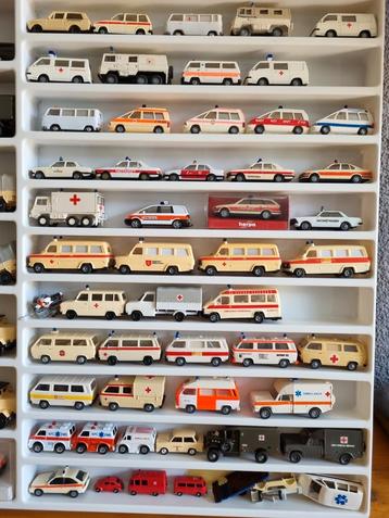 Uitzoeken.: Ambulance schaalmodellen 1:87 div merken  beschikbaar voor biedingen