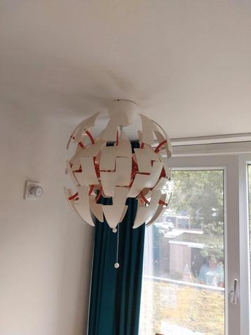 Ikea ps 2014 wit oranje 35cm

 beschikbaar voor biedingen