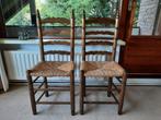 Twee vintage houten stoelen met rieten zitting, Antiek en Kunst, Antiek | Meubels | Stoelen en Banken, Ophalen