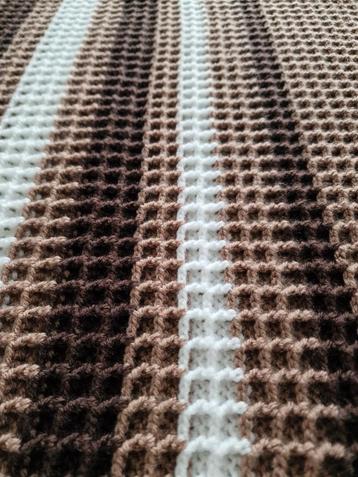 Gehaakt babydekentje  beschikbaar voor biedingen