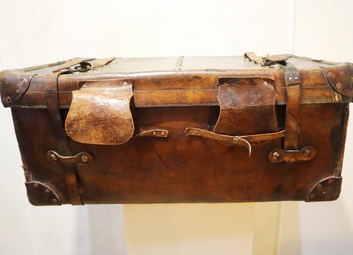 Antieke lederen koffer, Antiek en Kunst, Antiek | Woonaccessoires, Ophalen of Verzenden