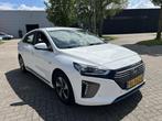 Hyundai IONIQ 1.6 GDi Comfort HYBRID XENON CAMERA DEALER NAP, Stof, Gebruikt, Euro 6, Wit
