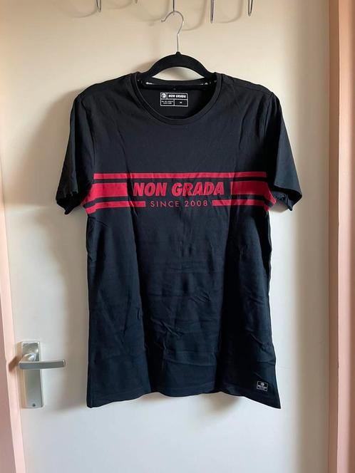 T-shirt Non Grada, Kleding | Heren, T-shirts, Zo goed als nieuw, Maat 48/50 (M), Zwart, Ophalen of Verzenden
