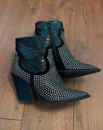 Laarzen met studs, Hoge laarzen, Zwart, Ophalen of Verzenden, Zo goed als nieuw