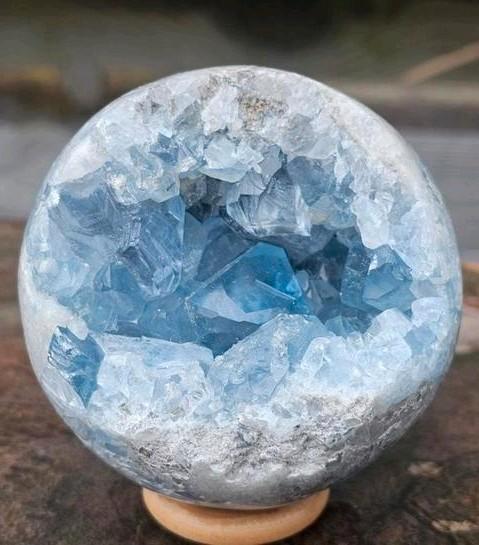 Celestien geodebol 68 mm, Verzamelen, Mineralen en Fossielen, Ophalen of Verzenden