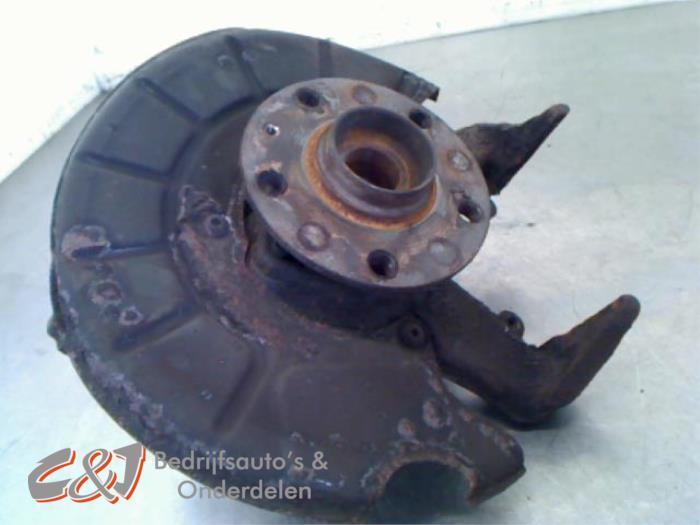 Fusee rechts-voor van een Volkswagen Caddy, Auto-onderdelen, Ophanging en Onderstel, Volkswagen, Gebruikt, 3 maanden garantie