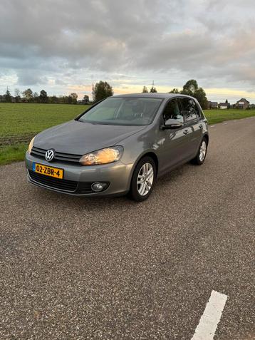 Volkswagen Golf 1.2 TSI 77KW DSG 2012 Grijs beschikbaar voor biedingen