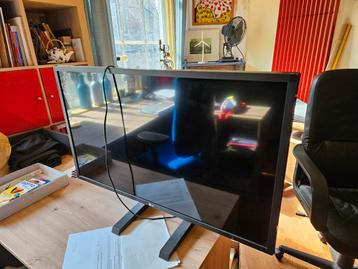 LG 32 inch TV - Gebruikt, met afstandsbediening beschikbaar voor biedingen