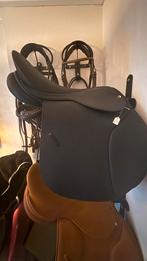 Nieuw springzadel, 17,5 inch, Dieren en Toebehoren, Paarden en Pony's | Zadels, Ophalen of Verzenden, Nieuw, Springen