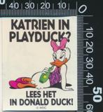 Sticker: Donald Duck - Katrien in Playduck (2), Verzamelen, Stickers, Ophalen of Verzenden, Strip of Tekenfilm