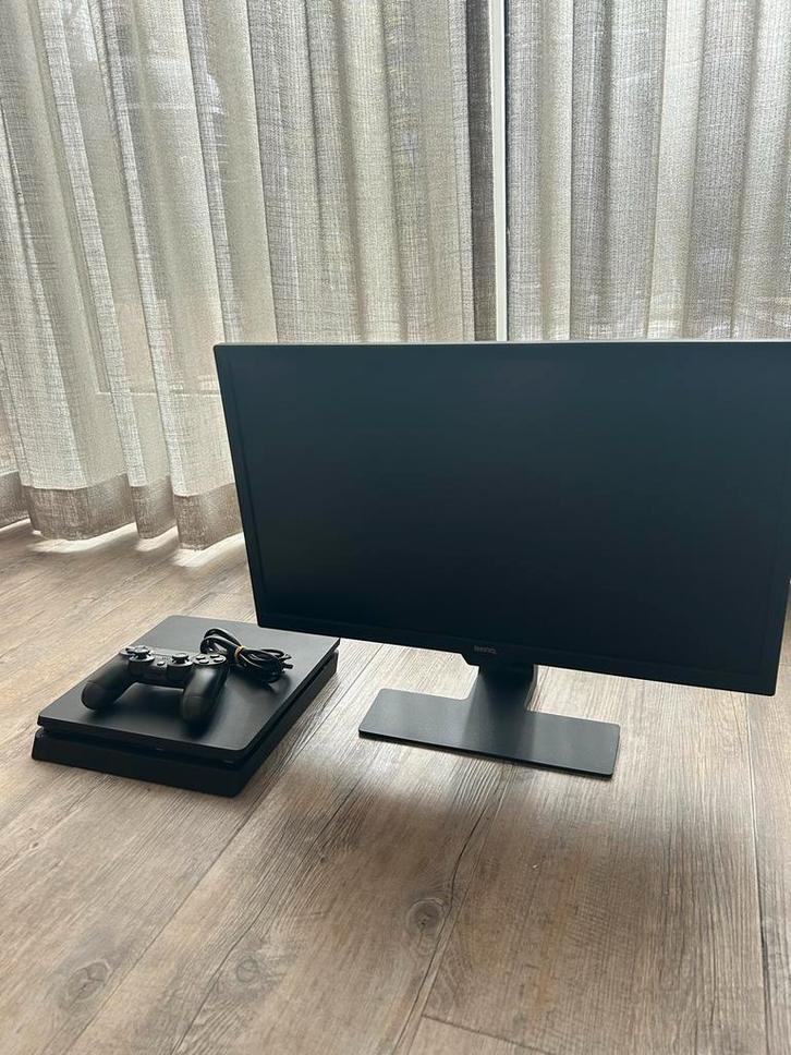 PlayStation 4 Slim + Controller + (BenQ Monitor), Spelcomputers en Games, Spelcomputers | Sony PlayStation 4, Zo goed als nieuw