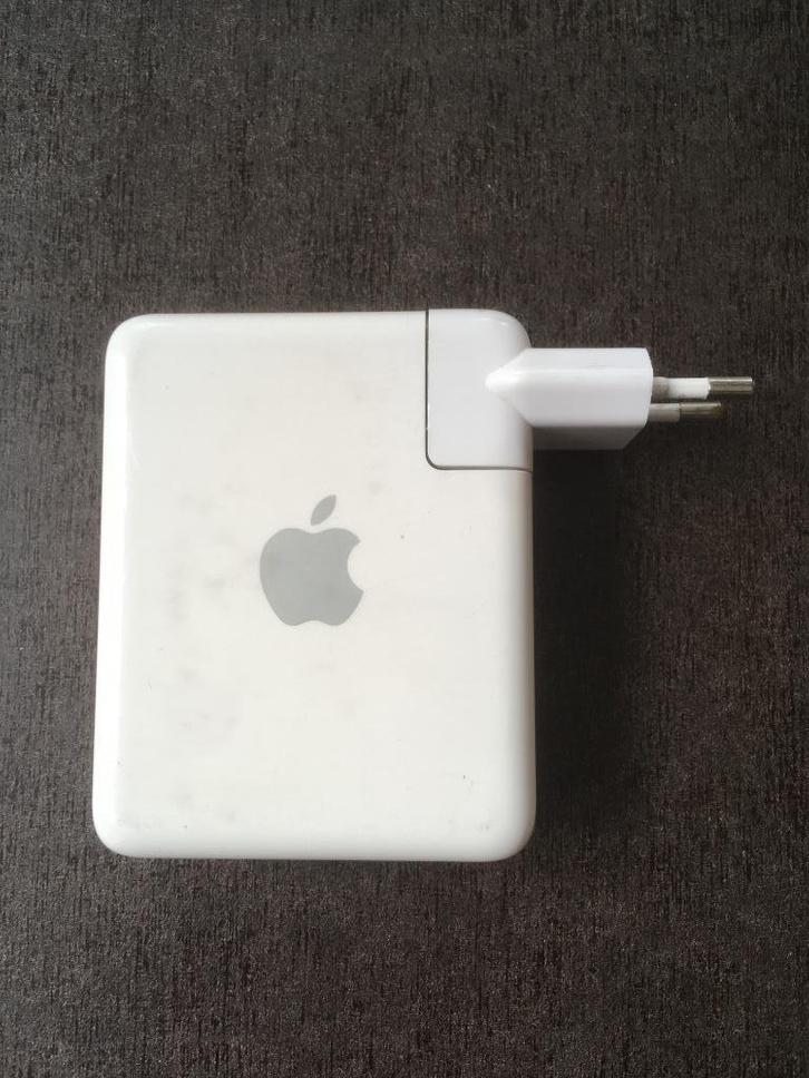 Apple AirPort Express A1264 accespoint WiFi Airplay 802.11n, Computers en Software, Routers en Modems, Gebruikt, Router, Ophalen of Verzenden
